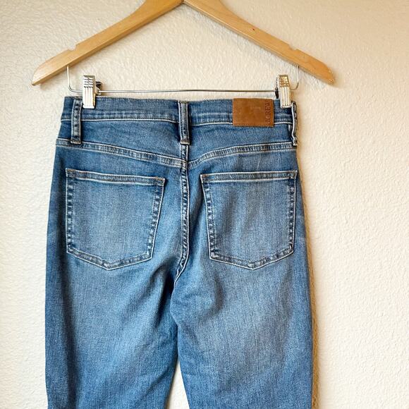 J. Crew 10" vintage Slim-Straight Jean in Misty Surf Wash sz 26 - Picture 7 of 13